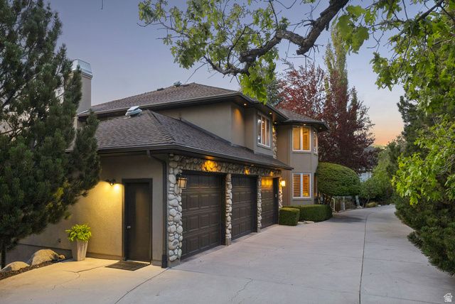11802 S HIDDEN BROOK BLVD, Sandy, UT 84092