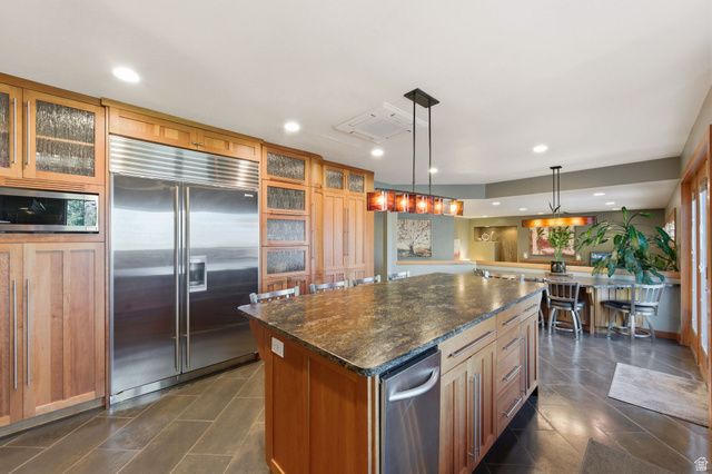 11802 S HIDDEN BROOK BLVD, Sandy, UT 84092