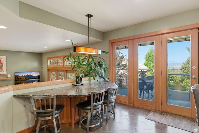 11802 S HIDDEN BROOK BLVD, Sandy, UT 84092