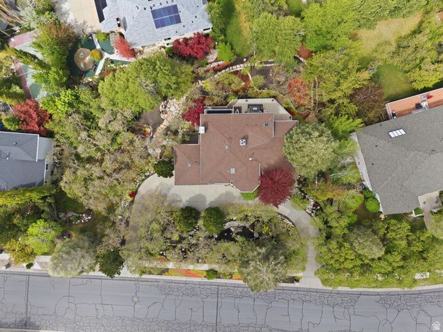 11802 S HIDDEN BROOK BLVD, Sandy, UT 84092