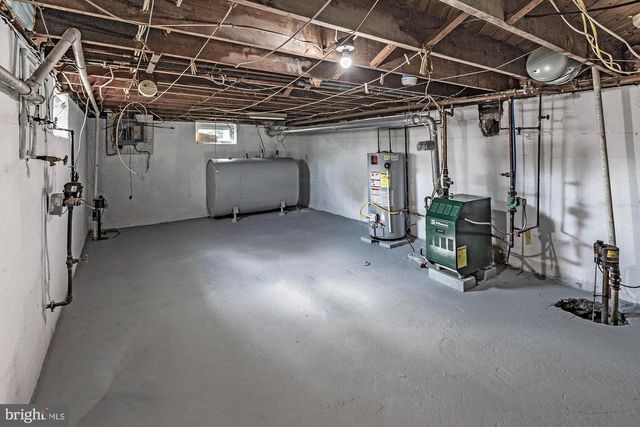 111 GROVE ST, Penns Grove, NJ 08069