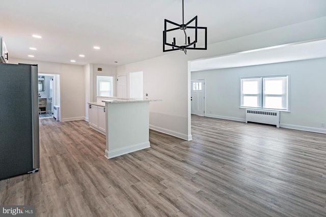 111 GROVE ST, Penns Grove, NJ 08069