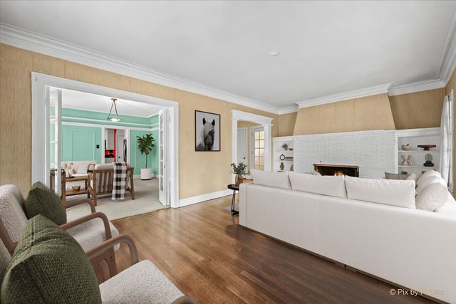 6840 S Constance Avenue, Chicago, IL 60649