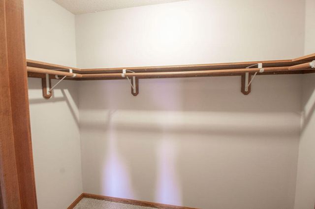 2011 BRIDGEWATER DR, Columbia, MO 65202