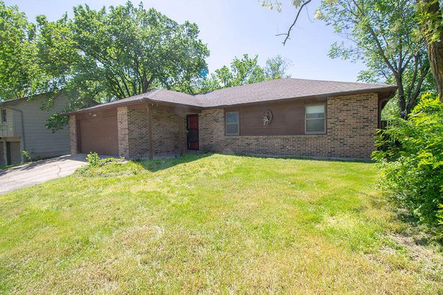 2011 BRIDGEWATER DR, Columbia, MO 65202