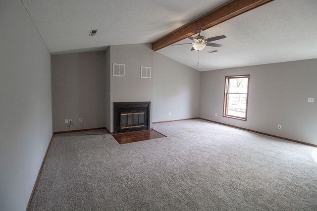 2011 BRIDGEWATER DR, Columbia, MO 65202