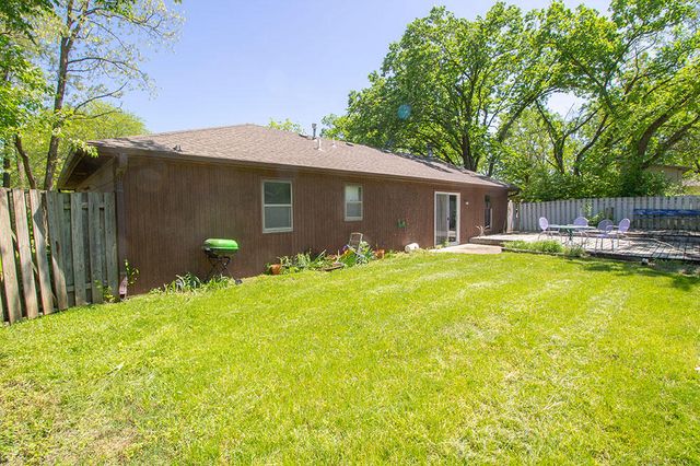 2011 BRIDGEWATER DR, Columbia, MO 65202