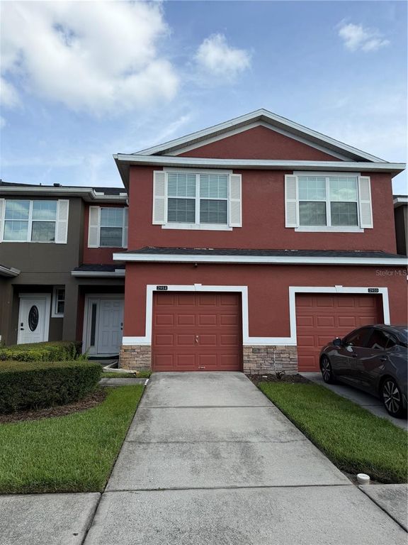 Image 1 of property listing at 2914 RODRICK CIRCLE, Orlando, FL 32824