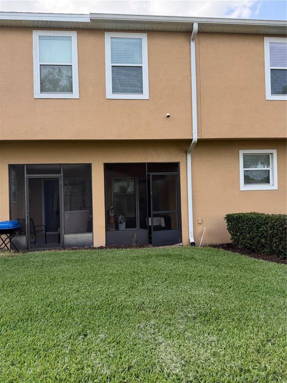 Image 24 of property listing at 2914 RODRICK CIRCLE, Orlando, FL 32824