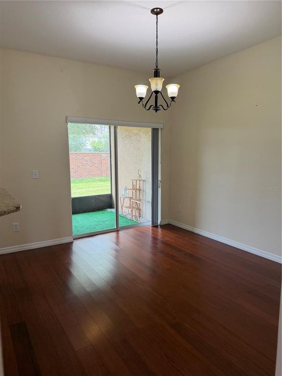 Image 5 of property listing at 2914 RODRICK CIRCLE, Orlando, FL 32824