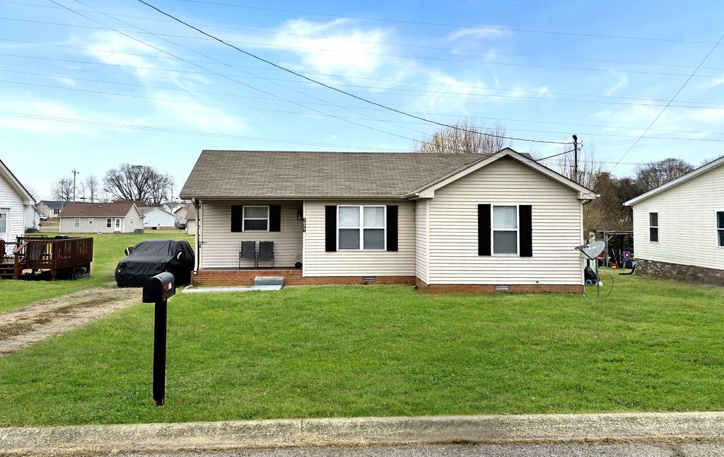 1977 Timberline Cir, Oak Grove, KY 42262