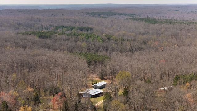 1300 New Sheboss Road, Duck River, TN 38454