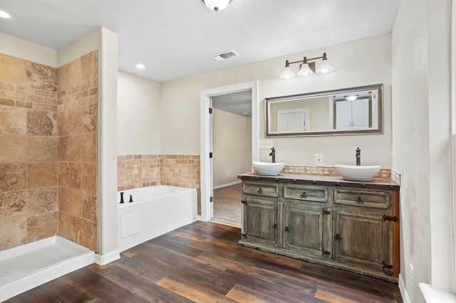 6847 County Road 3705, Athens, TX 75752