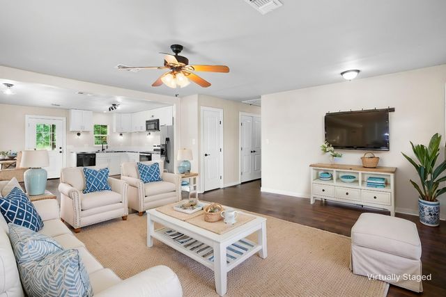 6847 County Road 3705, Athens, TX 75752