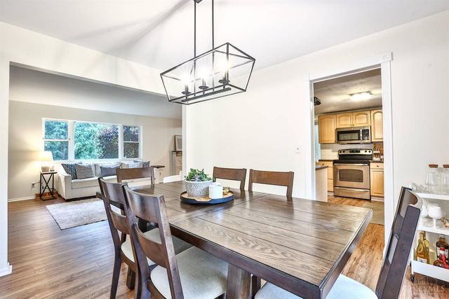 377 Compton Road, Wyoming, OH 45215