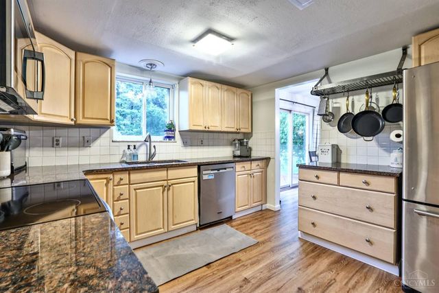 377 Compton Road, Wyoming, OH 45215