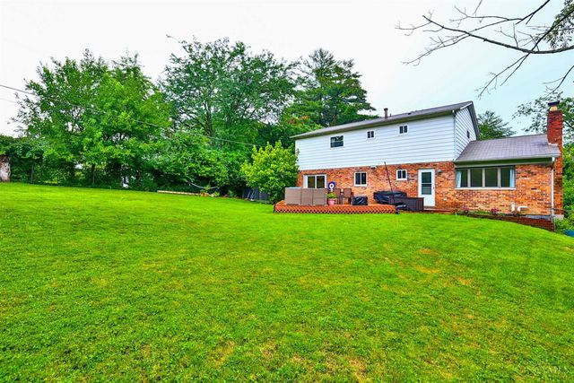 377 Compton Road, Wyoming, OH 45215