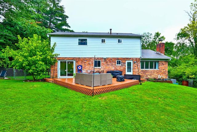 377 Compton Road, Wyoming, OH 45215