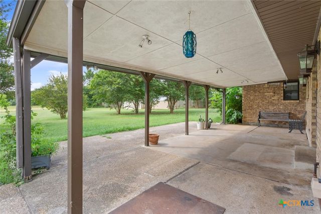 17941 Old 81, Troy, TX 76579