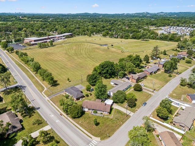 1246 Apache Ln, Madison, TN 37115