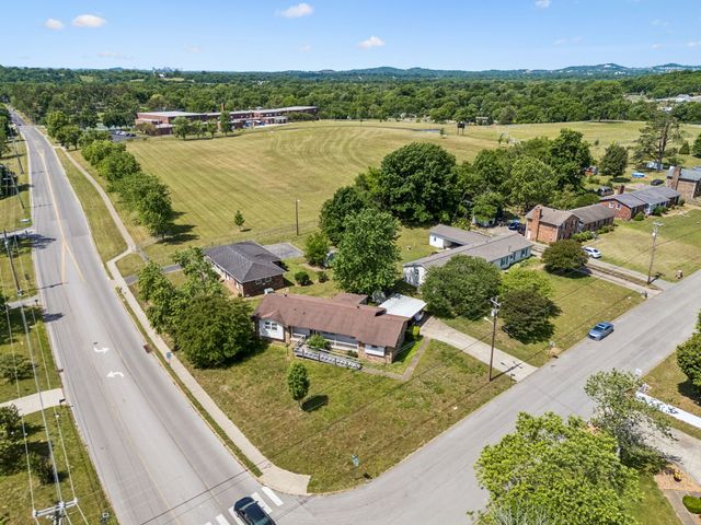 1246 Apache Ln, Madison, TN 37115