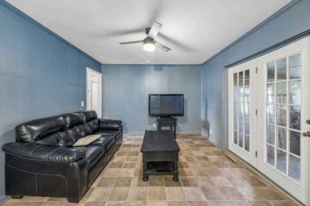 1246 Apache Ln, Madison, TN 37115