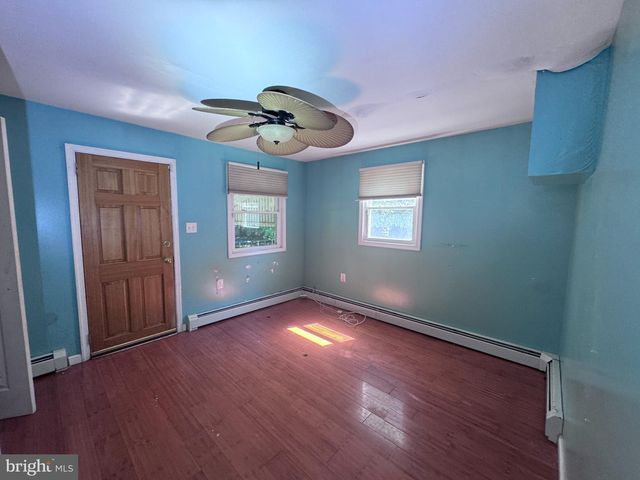 213 MELROSE AVE, Lansdowne, PA 19050