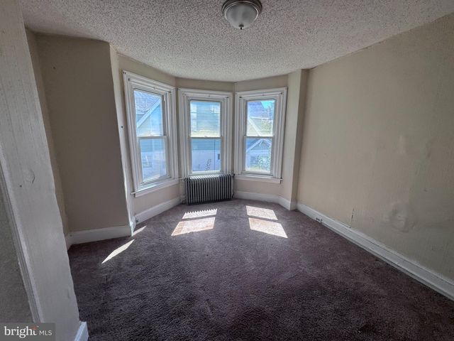 213 MELROSE AVE, Lansdowne, PA 19050