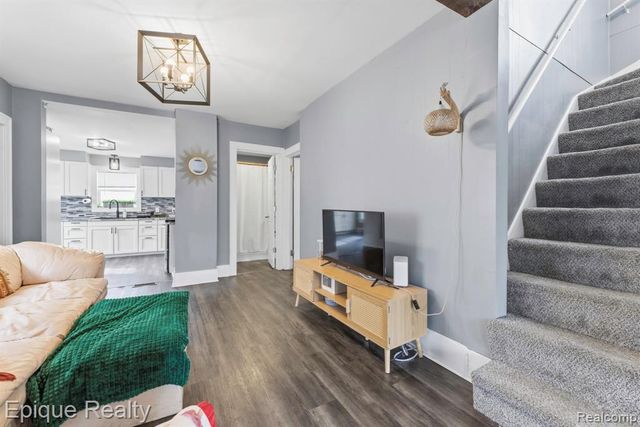 749 16th Street, Port Huron, MI 48060