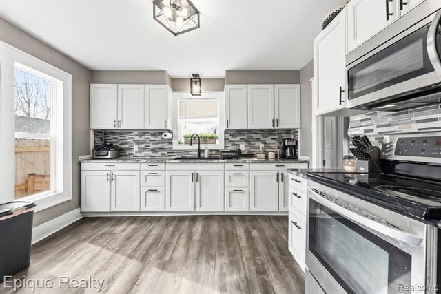 749 16th Street, Port Huron, MI 48060