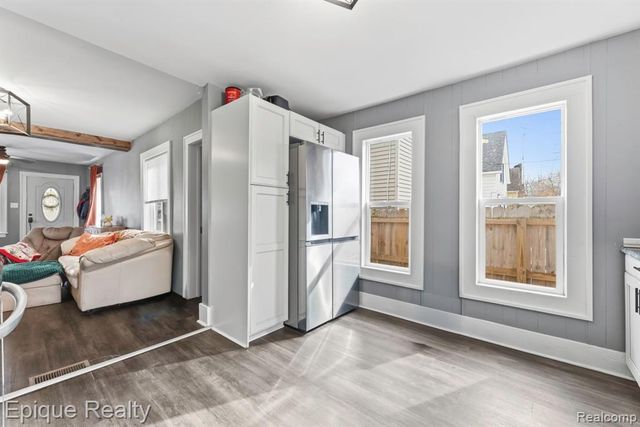 749 16th Street, Port Huron, MI 48060