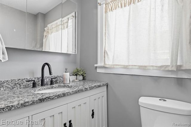 749 16th Street, Port Huron, MI 48060