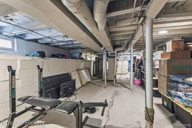 749 16th Street, Port Huron, MI 48060