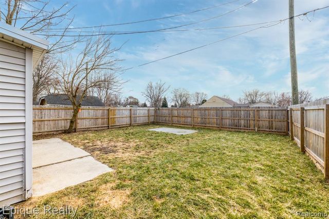 749 16th Street, Port Huron, MI 48060