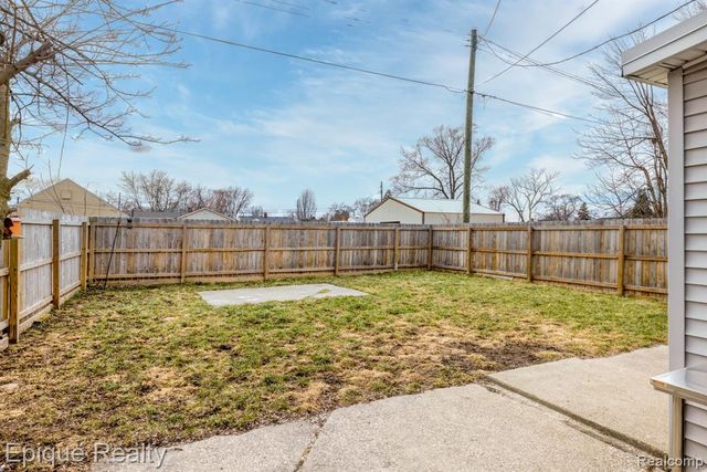 749 16th Street, Port Huron, MI 48060