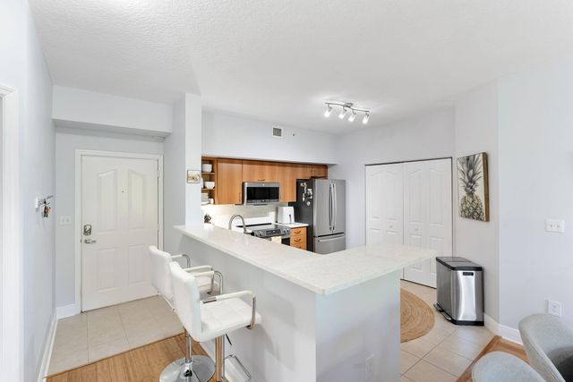 255 NE 3rd Avenue Unit 2307, Delray Beach, FL 33444