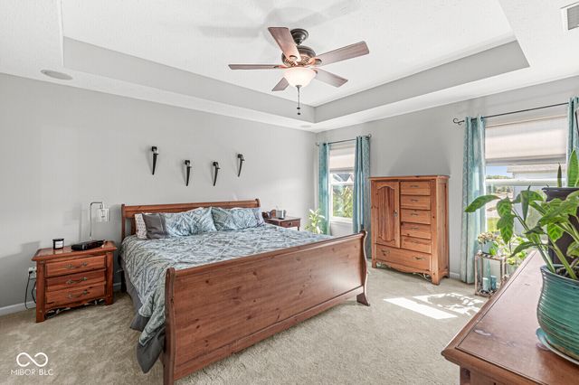 7821 Wedgetail Drive, Zionsville, IN 46077