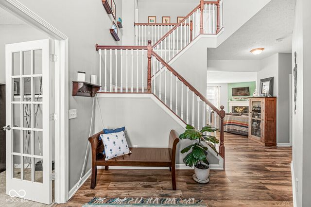 7821 Wedgetail Drive, Zionsville, IN 46077