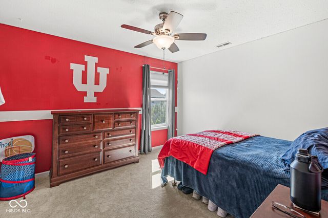 7821 Wedgetail Drive, Zionsville, IN 46077