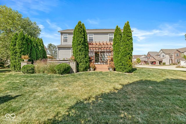 7821 Wedgetail Drive, Zionsville, IN 46077