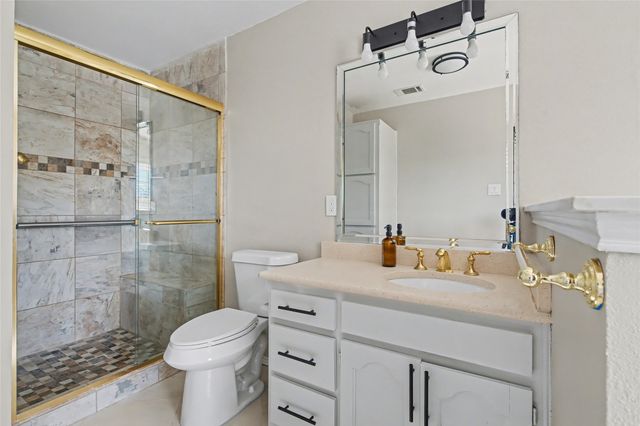 30 Crestwood Drive, Trophy Club, TX 76262