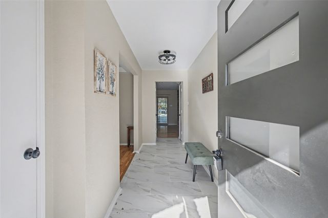 30 Crestwood Drive, Trophy Club, TX 76262