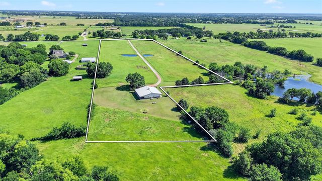 12041 Bell Road, Pilot Point, TX 76258