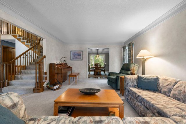 3405 Sycamore Lane N, Plymouth, MN 55441