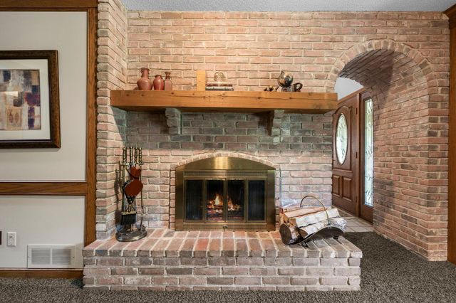 3405 Sycamore Lane N, Plymouth, MN 55441