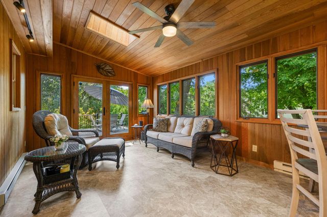 3405 Sycamore Lane N, Plymouth, MN 55441