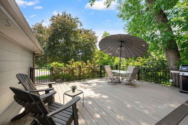3405 Sycamore Lane N, Plymouth, MN 55441