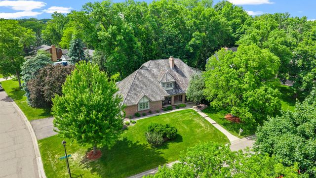 3405 Sycamore Lane N, Plymouth, MN 55441