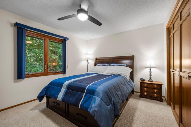 3405 Sycamore Lane N, Plymouth, MN 55441