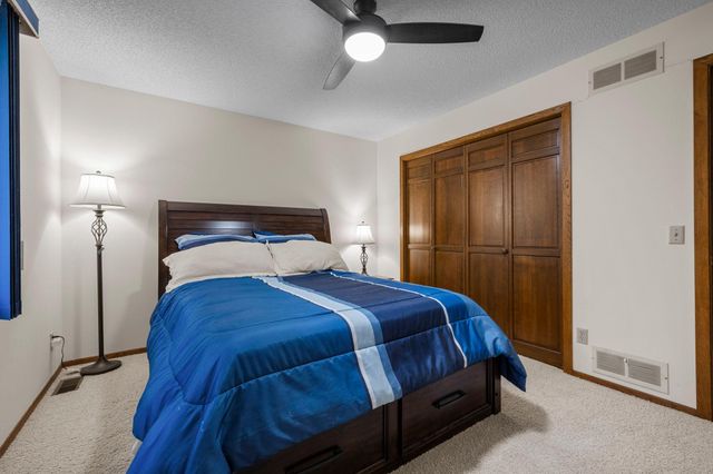 3405 Sycamore Lane N, Plymouth, MN 55441
